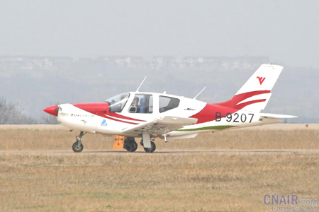小鹰飞机-700.jpg