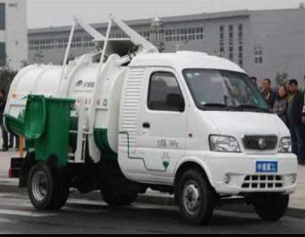 新能源应用-宇通重工5米(3吨)环卫车.jpg